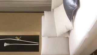 大神经典，外围开拓者，【雀儿满天飞32】贵阳 高级白领 说话彬彬 穿着时尚大气玩起小资情调边啪啪边听课 ，超清1080P修复版