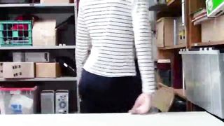 购物后-LP警官操在商店里偷姜少女