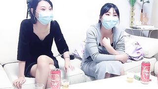 【69堂精品】学生妹曼妙少女胴体，浴室抠穴啪啪口交