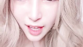 【69堂精品】萌妹两个振动棒双管齐下肛塞情趣尾巴塞入02