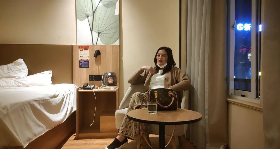 【69堂精品视频】乔先生寻花高端茶舔逼玩弄抽插内射