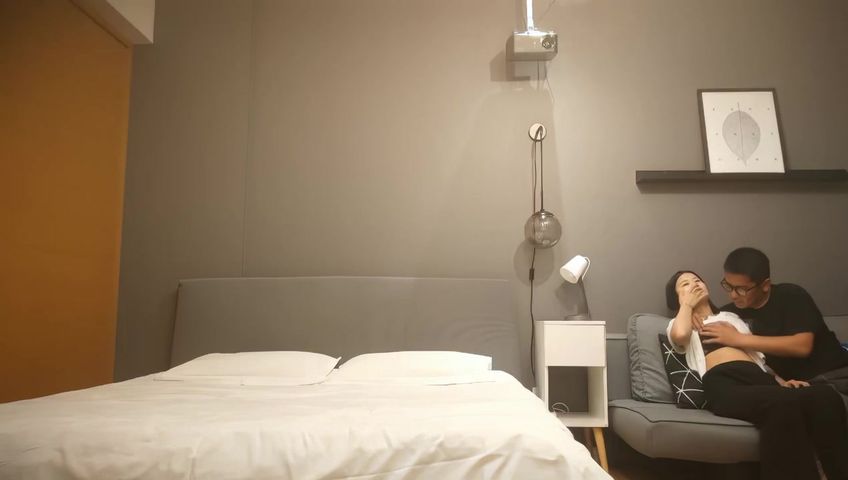 外表清纯22岁小姐姐蜂腰翘臀特写爆操一刻精彩