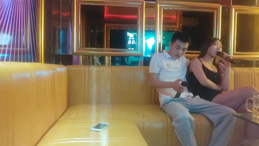 怨种探花KTV玩弄美乳小穴抽插浪叫