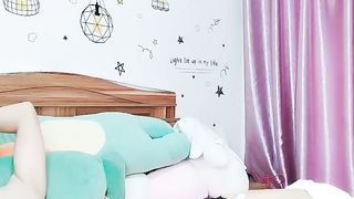 浪B啪啪做爱插完逼逼爆插嘴嘴精液全部满满的内射嘴里