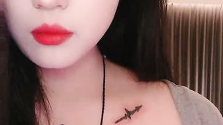 【69堂精品视频】母单花酒店诱惑白嫩大美乳侧漏无疑