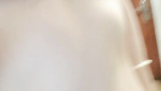 【69免费视频】月亮姐姐女神阳具震动不断高潮不停