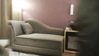 【69堂精品视频】阿朴采花时尚小网红舔逼舌吻上位玩弄高潮