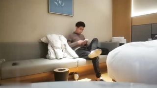 【69堂精品视频】黑衣妹子激情啪啪翘起屁股口交后入搞得受不了