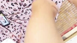 【69堂精品】肥臀小逼大鸡巴主动侧入打桩白浆流出