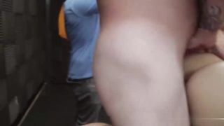 【69堂精品】金发小美女Kasey群P初体验连续中出4连发