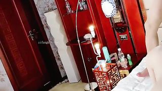 【69堂免费视频】初下海少女被男主调教玩弄上位骑乘高潮不断