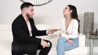 【69堂免费视频】绝望的负债保姆为了钱把身体奉献给主人