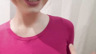 【69堂免费视频】女孩露西·哈特让她的阴户在顾客能承受的坐插