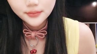 【69堂免费视频】抓屌吸吮深喉，扒开内裤爆操