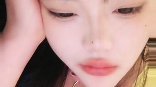 【69堂免费视频】抓屌吸吮深喉，扒开内裤爆操