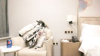 【69堂免费视频】李寻欢探花约了个花臂纹身高颜值甜美嫩妹子啪啪，舔奶摸逼深喉口交翘起屁股后入猛操_