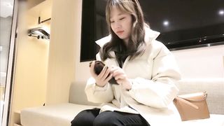 【69堂免费视频】看着清纯扭扭捏捏的少妇，背着老公赚外块出来出台，真是人不可貌相