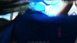 【69堂免费视频】高挑靓女塞着跳弹现场主持婚礼，内裤都湿透了，紧张又刺激，内裤湿透沾满了粘液