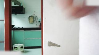 【69堂免费视频】【母子乱伦】畜生儿子厨房后入老妈，荡妇高潮上脑叫儿子老公