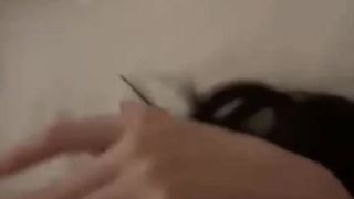 【69堂免费视频】包养的大二学生妹还是个处女，鸡巴轻轻的插入妹妹就求饶不止