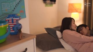 【69堂免费视频】一名母亲在被迫与儿子的朋友小鬼发生性关系后浑身精液