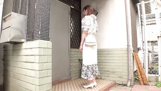 【69堂免费视频】我隔壁的变态房东每天都抚摸我的胸部并操我