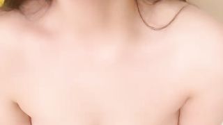 【69堂免费视频】骑乘位磨蹭，第一视角抽插，多毛粉嫩肥穴