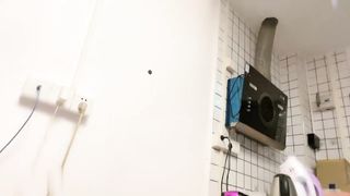 【69堂免费视频】【超人探花】25岁大奶子美女脱光了很有料，棋逢对手被强悍输出，性欲得到满足