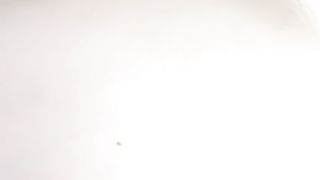 【69堂免费视频】带新人妹妹下海！两男两女一起玩，扒下内裤跳蛋震穴，舔妹妹骚逼，怼入抽插搞的妹妹受不了