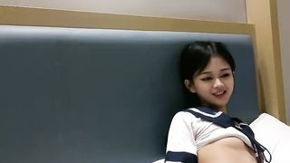 【69堂免费视频】极品嫩妹妹！放开尺度酒店约炮！情趣学生制服