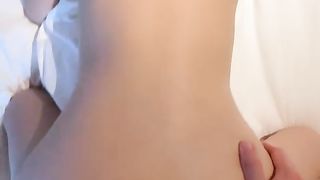 【69堂免费视频】隔着内裤摸骚穴，大奶乳推