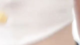 【69堂免费视频】【叔嫂乱伦】帮大嫂通下水道，偷看到嫂子换衣服，忍不住直接强行狂操嫂子