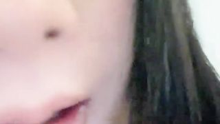 【69堂免费视频】顶级尤物美少女，胸前滴蜡夹乳，跳单震穴高潮狂喷水