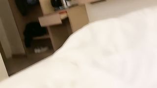 【69堂免费视频】老婆和她的闺蜜一起酒店让纹身小哥玩双飞，跟狼友互动撩骚吃奶玩逼亲亲小游戏