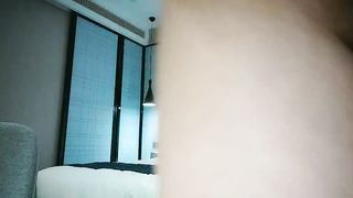 【69堂免费视频】新晋探花长裙外围妹 掏出奶子吸吮撩起裙子 跪地舔蛋深喉口交 上位骑乘上下套弄