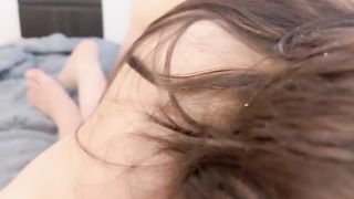 【69堂免费视频】最近约的超嫩妹妹，让朋友过来操，搞一半自己加入，3P前后夹击，边舔屌边被后入，这妹妹有点骚呀