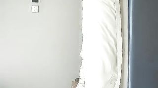 【69堂免费视频】小马哥天天外围场，肤白貌美大长腿，风骚小姐姐深夜相伴，鲍鱼特写淫水点点，激情插入人气爆棚