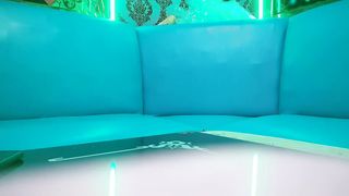 【69堂免费视频】灯红酒绿，歌声相伴，佳人纷至沓来，选中极品19岁嫩妹，美乳翘臀赶紧干