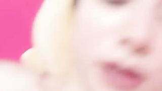 【69堂免费视频】第一视角吸吮大屌，扶着细腰，骑乘位爆操