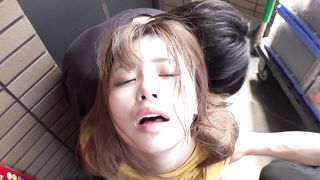 【69堂免费视频】脸上沾满浓浓的精液后，进行清洁口交