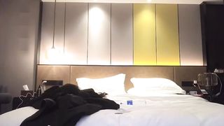 【69堂免费视频】青春美少女做援交后入内射高潮