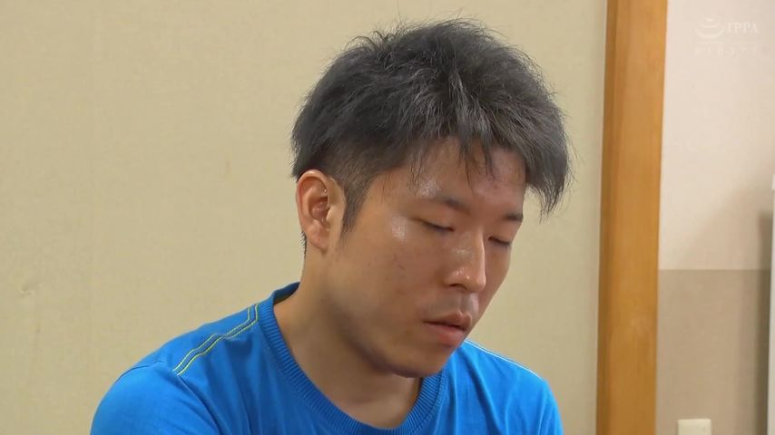 【69堂免费视频】第一次cosplay虽然有些尴尬，但还是很满足