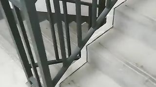 【69堂免费视频】性感风骚御姐户外勾引做爱