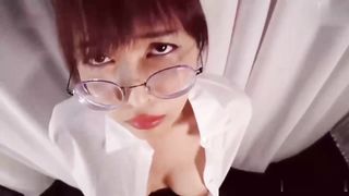 【69堂免费视频】亮黑丝眼镜美女吃鸡啪啪_大奶子粉鲍鱼_紫薇假鸡吧插逼诱惑满满_被男友无套输出_眼镜夹鼻尖表情舒坦_内射_DeWaterm