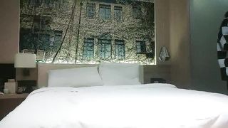 【69堂免费视频】21岁甜美外围女神  裸体相拥转圈圈  激情啪啪  过程中偷摘套 小姐姐气得够呛怒斥