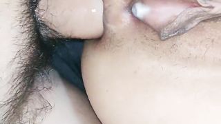 【69堂免费视频】劲爆爆菊花，边揉奶子边玩逼，大鸡巴尽根没入菊花抽插