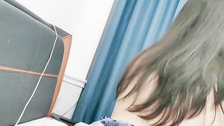 【69堂免费视频】00后少女居家直播玩弄淫穴抽插内射