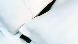 【69堂免费视频】清纯甜美少女，看姐妹旁边被操，也想爽一爽