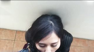 【69堂免费视频】出租房里情侣真实自拍_大爱肉棒的娇小女友，公厕吃鸡_被操的嗷嗷叫