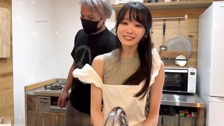 【69堂免费视频】这样性感的女友在家里也勾引我